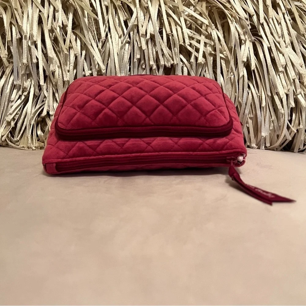 VERA BRADLEY Majestic Magenta Velvet Makeup Cosmetic Organizer Travel Bag Zipper